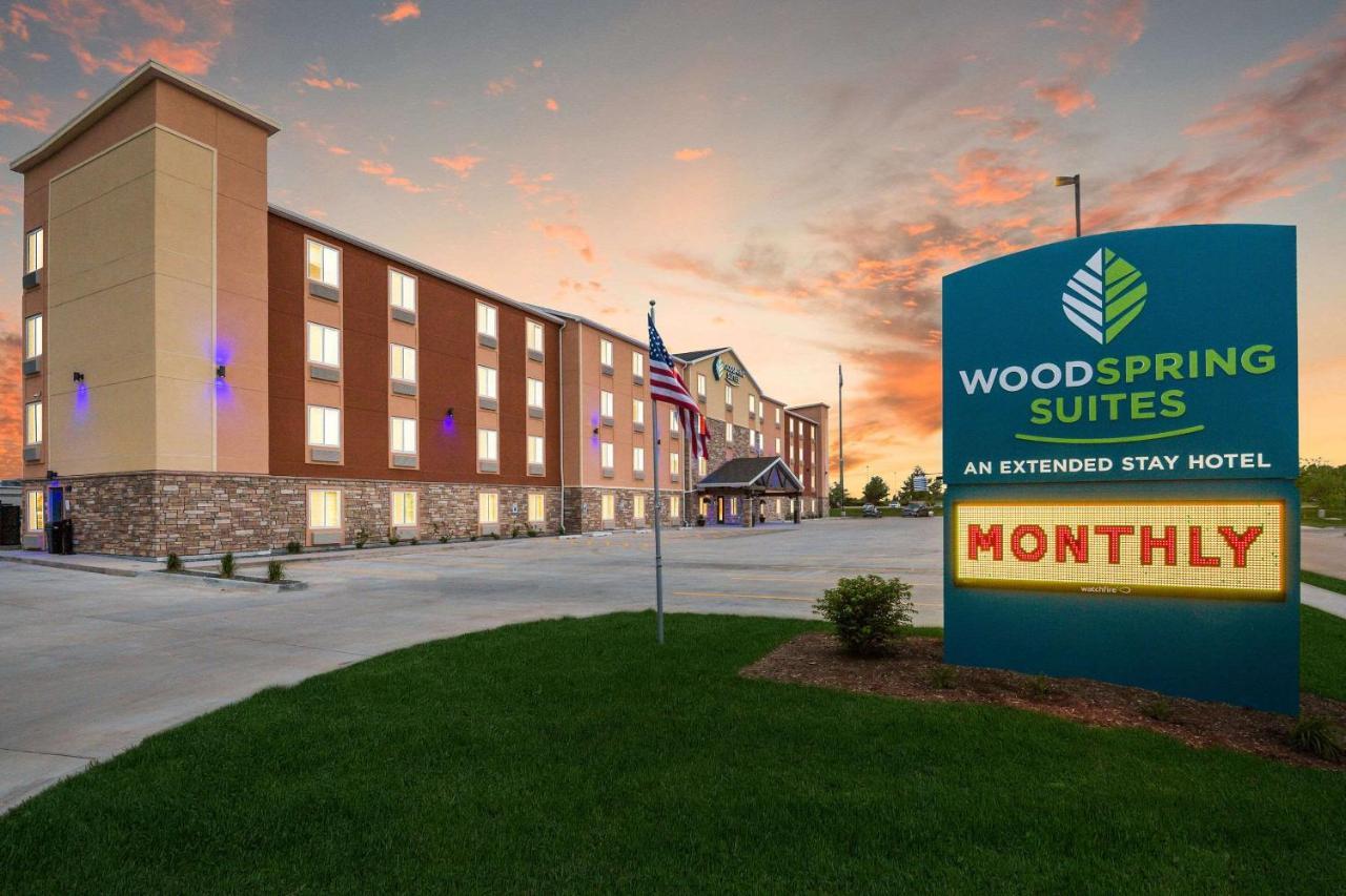 Woodspring Suites Davenport Quad Cities Εξωτερικό φωτογραφία